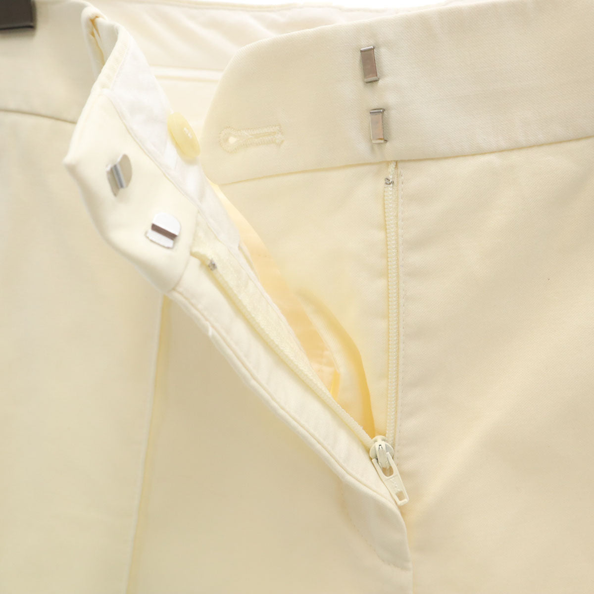 CELINE Italian Slim Pants Ivory Size 34