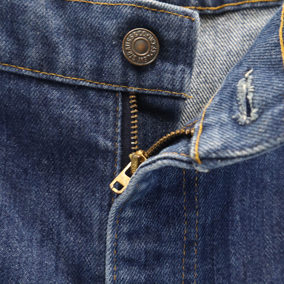 Levi's 70s Vintage Orange Tab 646 Bell Bottom Jeans Indigo