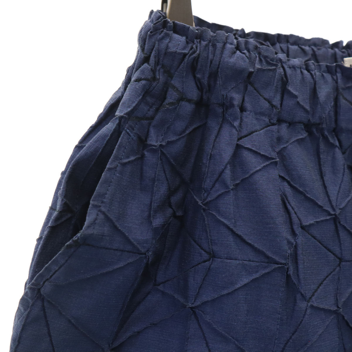 ISSEY MIYAKE Pleated Tapered Pants Blue Size 2