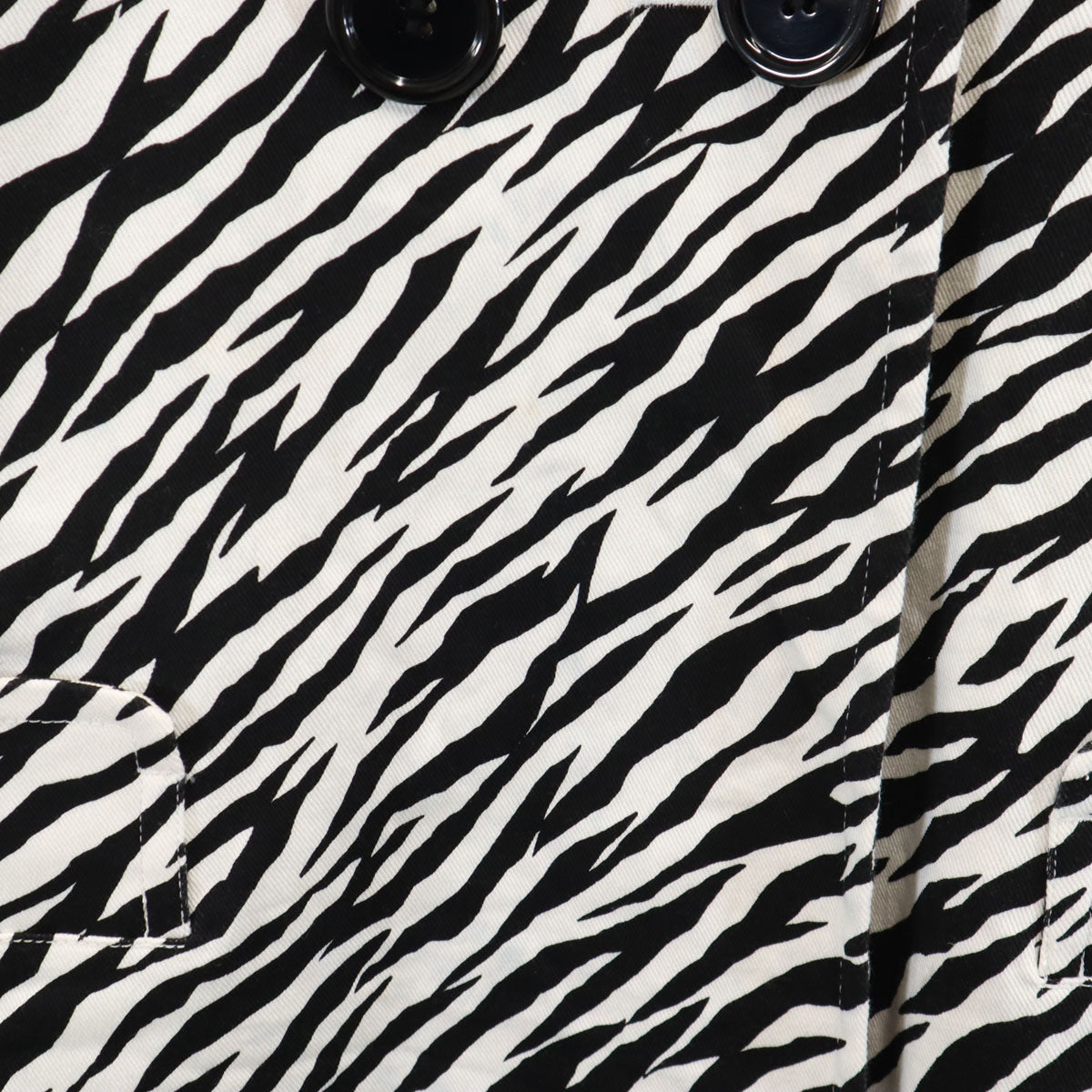 LIMI feu Zebra Pattern Half-Sleeve Peacoat White Coat Size S