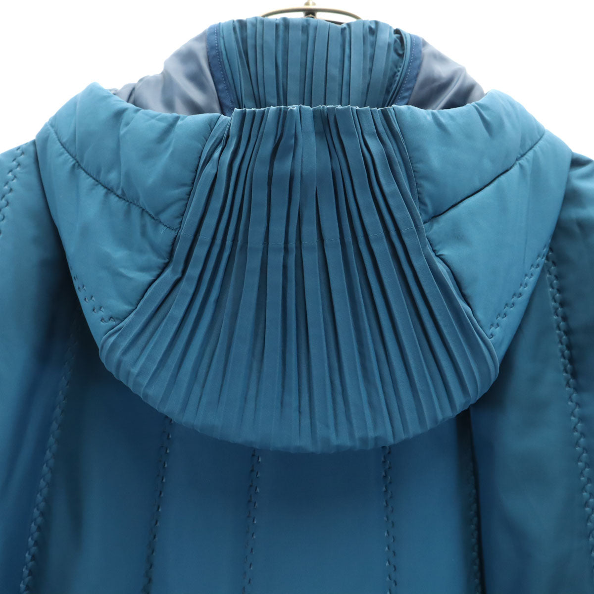 PLEATS PLEASE ISSEY MIYAKE. Japanese Padded Coat Blue