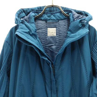 PLEATS PLEASE ISSEY MIYAKE. Japanese Padded Coat Blue
