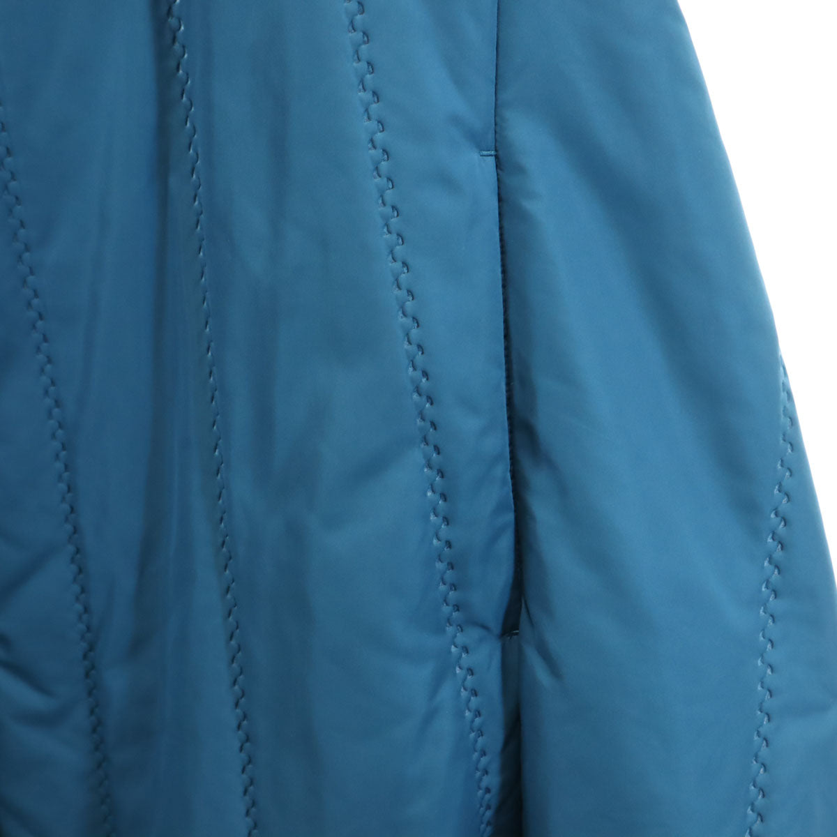 PLEATS PLEASE ISSEY MIYAKE. Japanese Padded Coat Blue