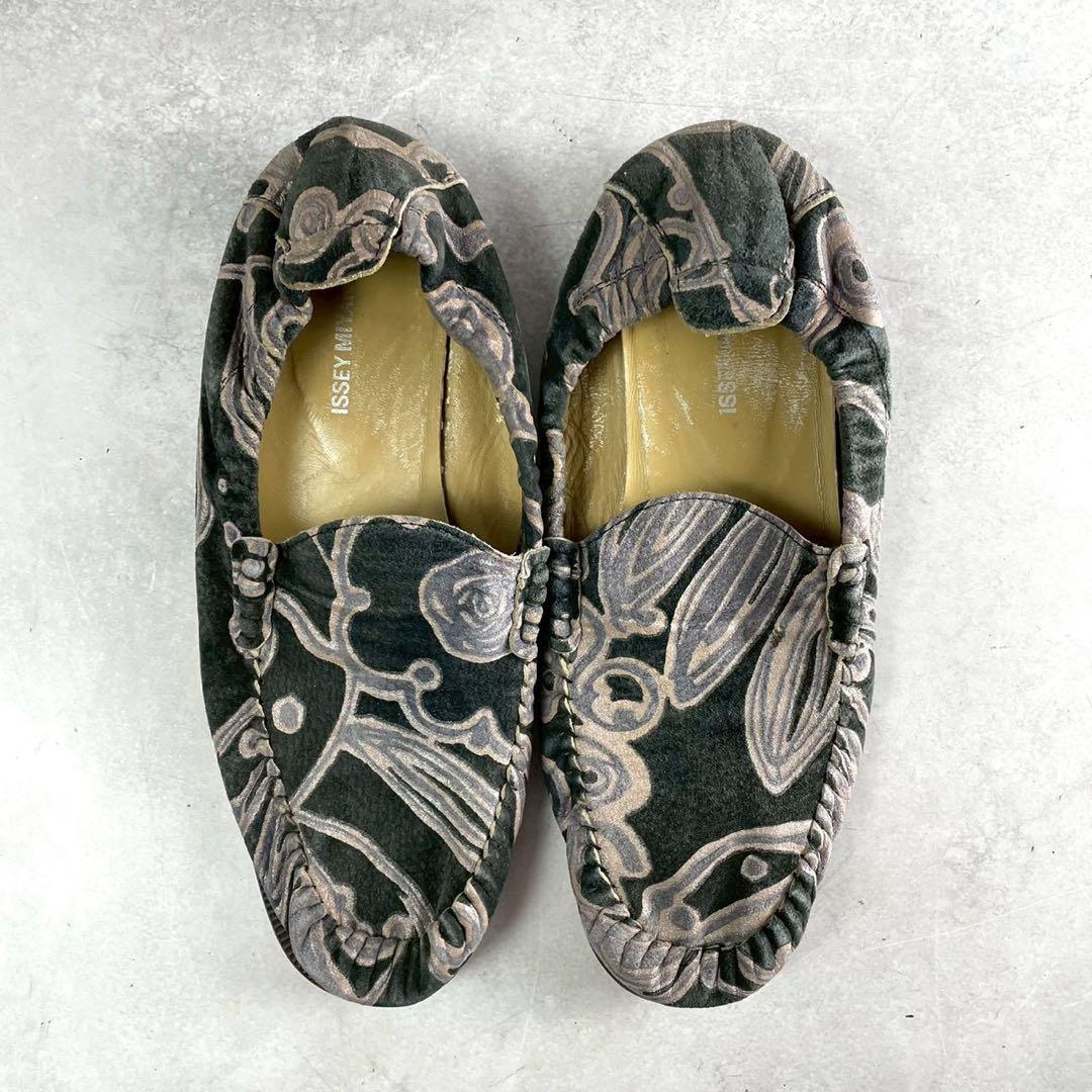 ISSEY MIYAKE MEN Archive Floral Suede Loafers Green