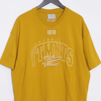 VTMNTS COLLEGE TSHIRT T College Logo T-Shirt Yellow Size XL