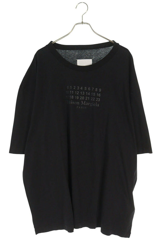 Vintage Maison Margiela Tops - Maison Margiela 25AW Calendar Logo Print T-Shirt Size XL - Authentic Archive