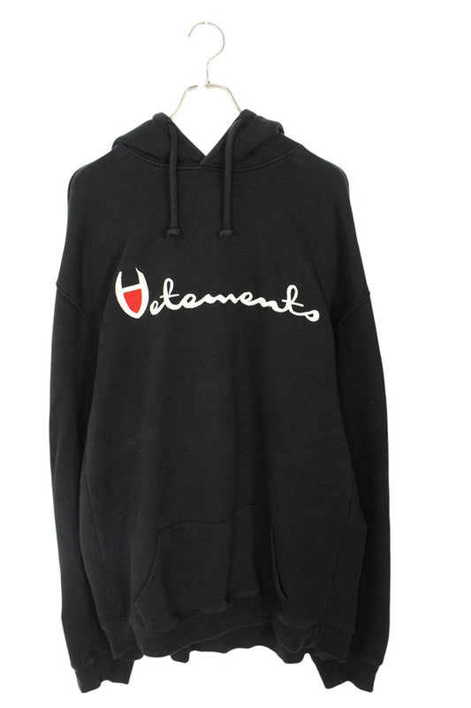Vetements x Champion 16SS Logo Embroidered Pullover Hoodie Black Size M