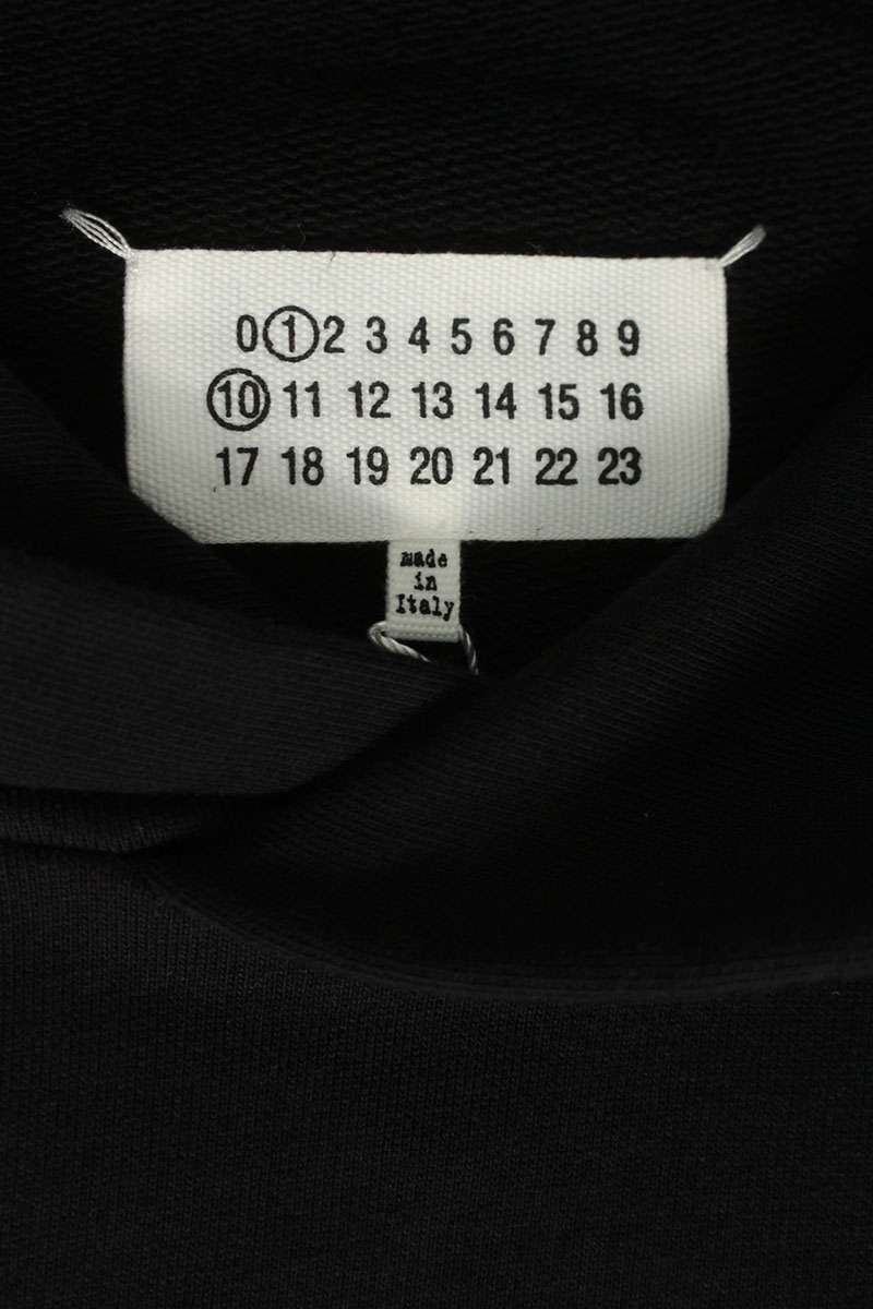 Vintage Maison Margiela Tops - Maison Margiela Calendar Embroidered Oversized Size L - Authentic Archive
