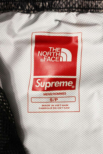 SUPREME x TNF Snakeskin Long Pants Gray Size 30