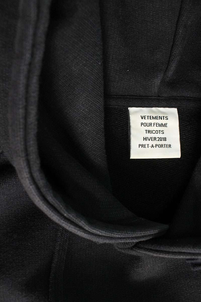 Vetements 17AW Logo Print Pullover Hoodie Black Size XS