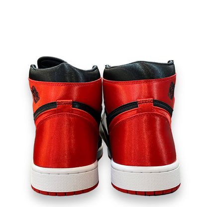 NIKE WMNS Air Jordan 1 Retro HI OG Sneakers Red Size 28.5CM