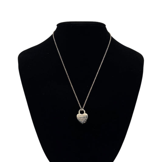 TIFFANY & CO. Return to Tiffany Heart Tag Silver Necklace