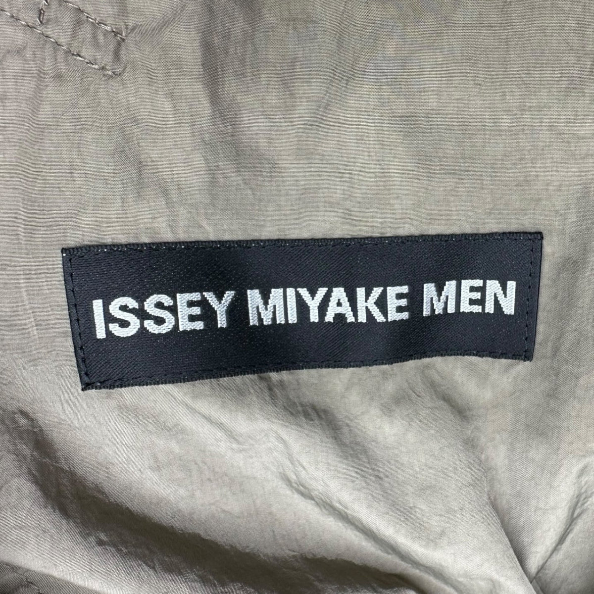 ISSEY MIYAKE MEN 18SS Open Collar Wind Coat Beige Size 3