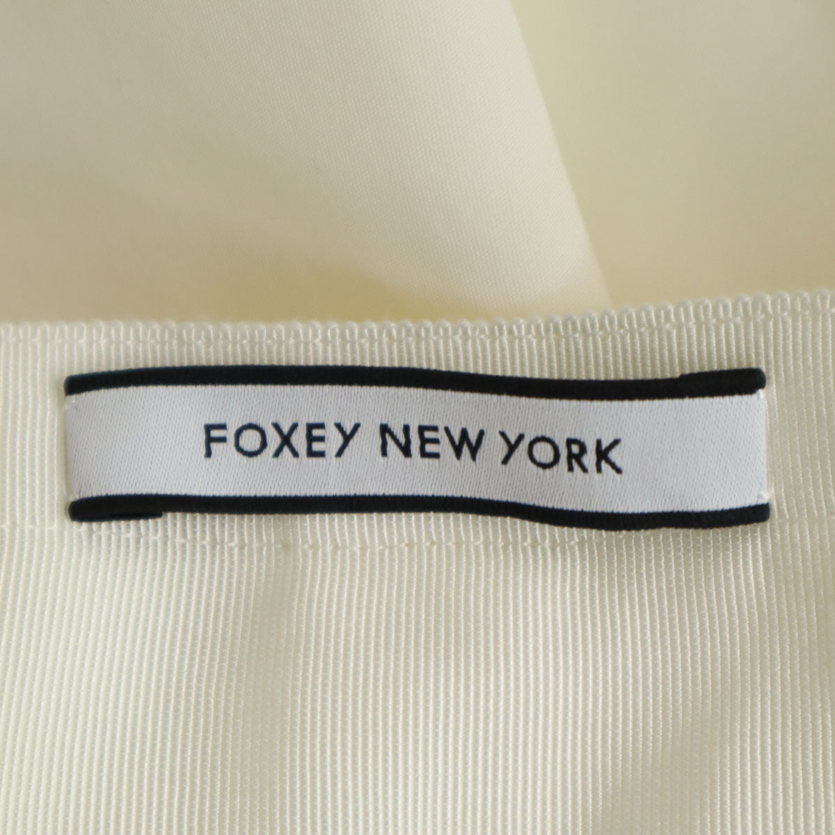 FOXEY NEW YORK Made in Japan Midi Flare Skirt White Size 40