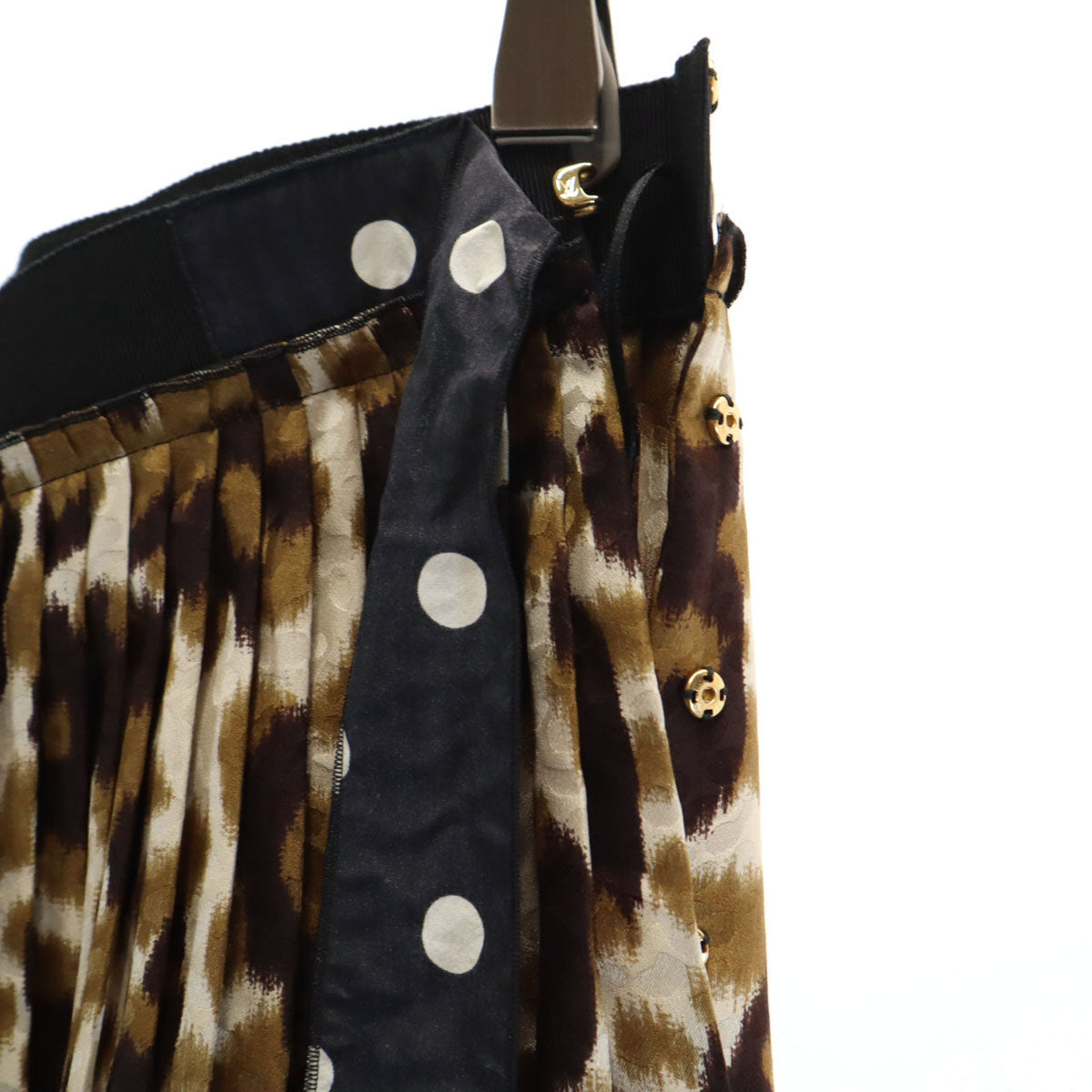 LOUIS VUITTON Silk Leopard Print Skirt Size 36
