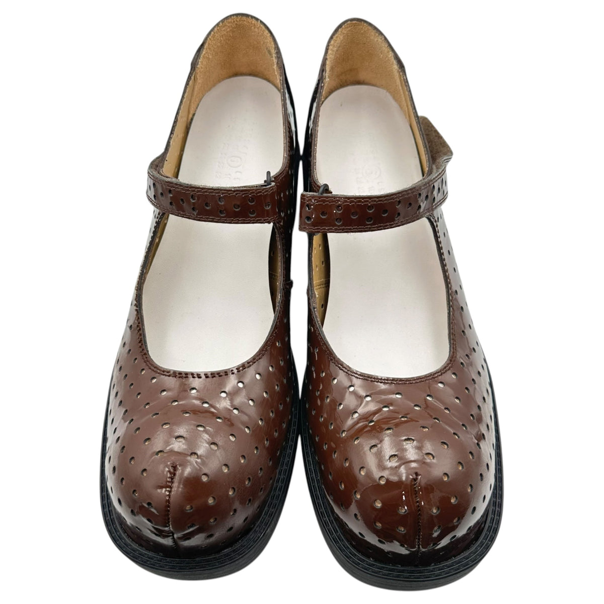 MM6 24SS Patent Leather Perforated Jane Shoes Sneakers Size EU 43