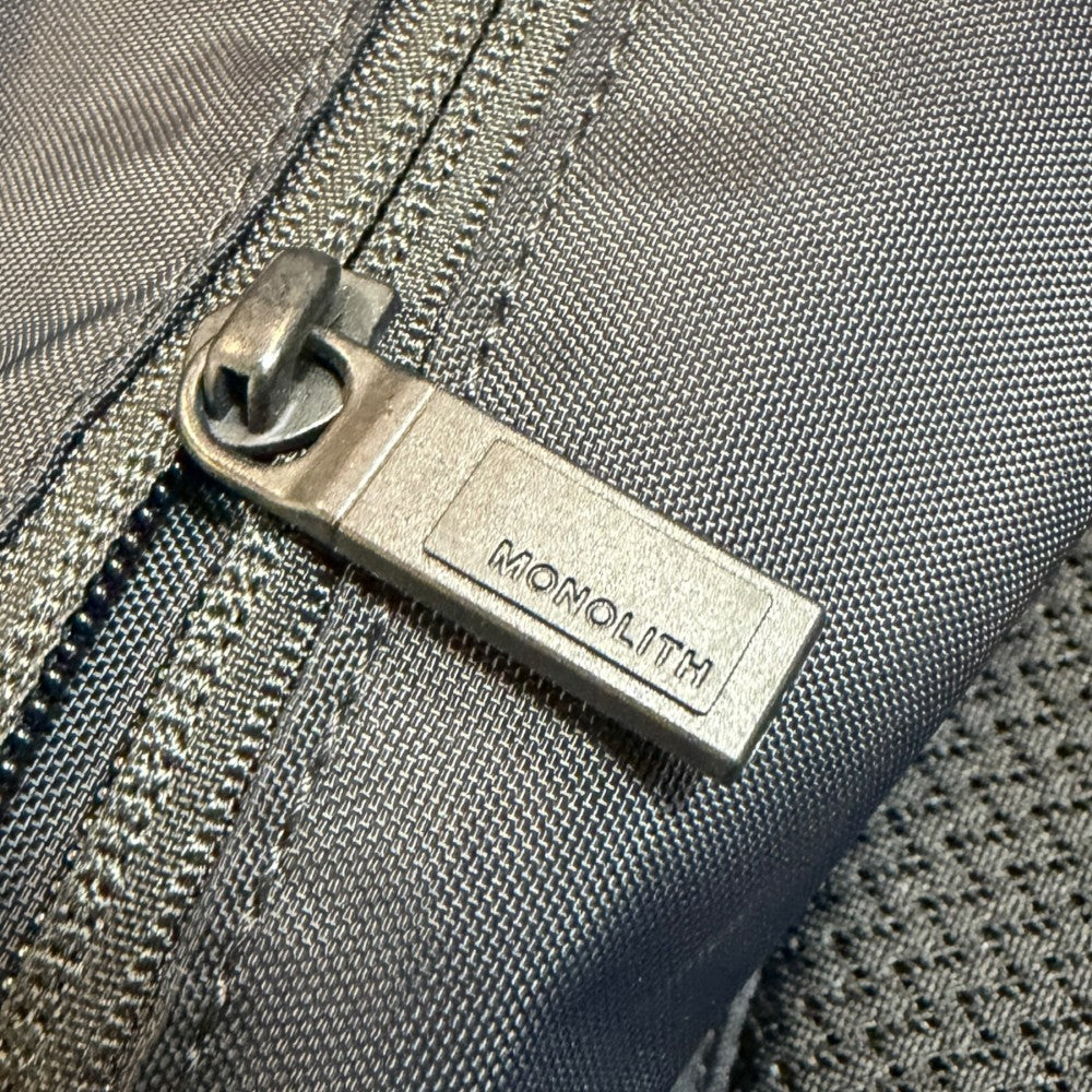 MONOLITH Shoulder Pro Flap M Black Bag Size M