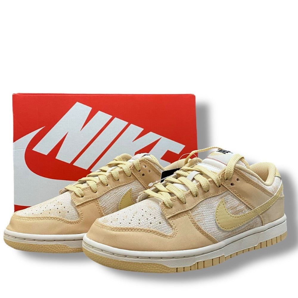NIKE WMNS Dunk Low Orewood Brown Sesame Sneakers Size 24cm