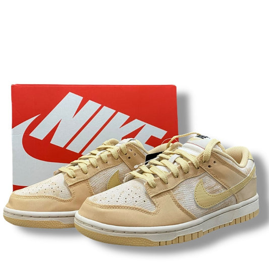 NIKE WMNS Dunk Low Orewood Brown Sesame Sneakers Size 24cm